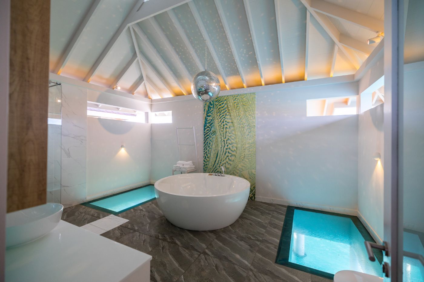 The Standard Maldives by Hyatt 15.07