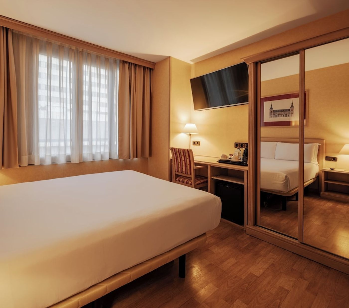 expedia-3165093-16