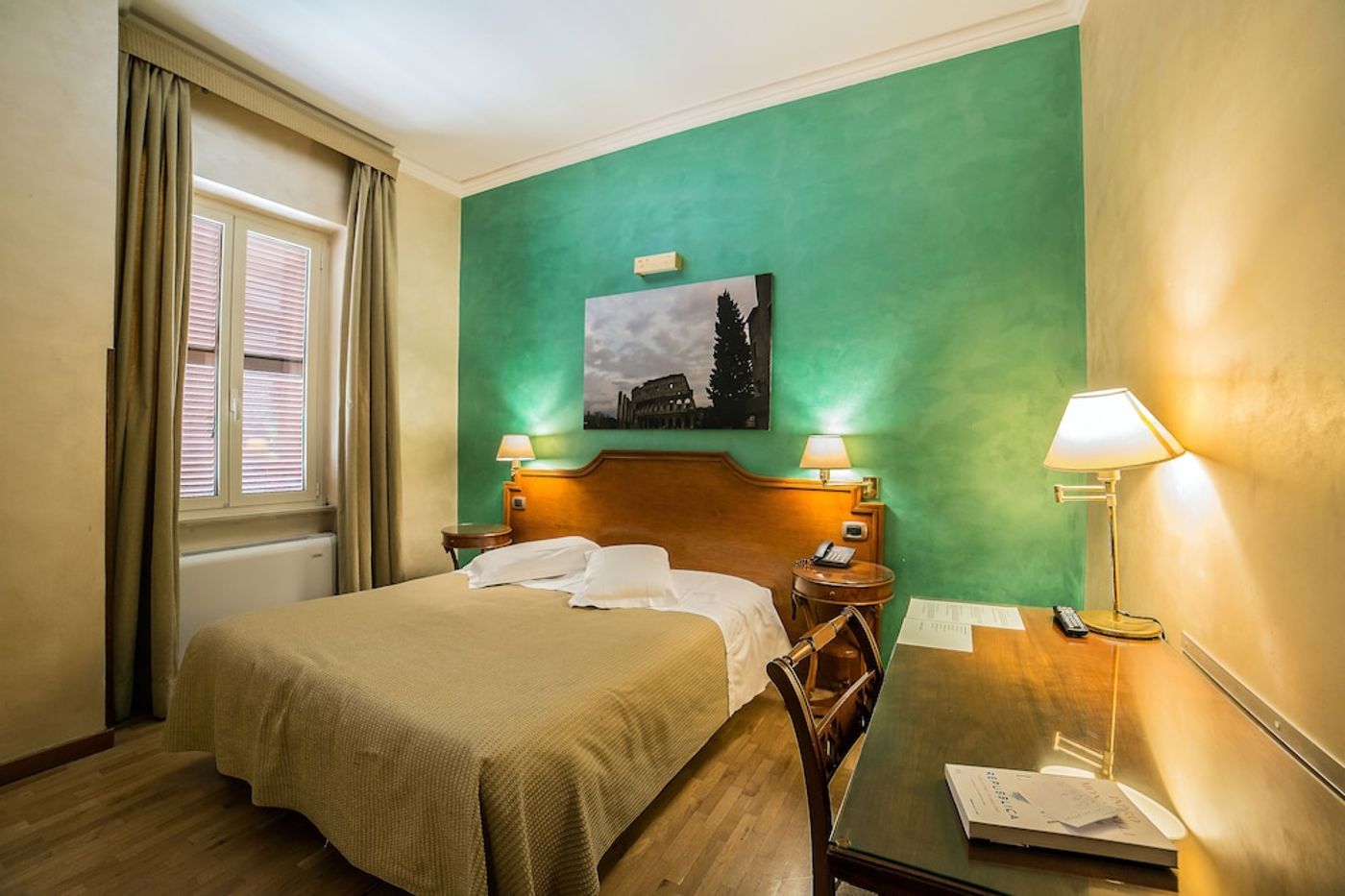 expedia-3163808-12