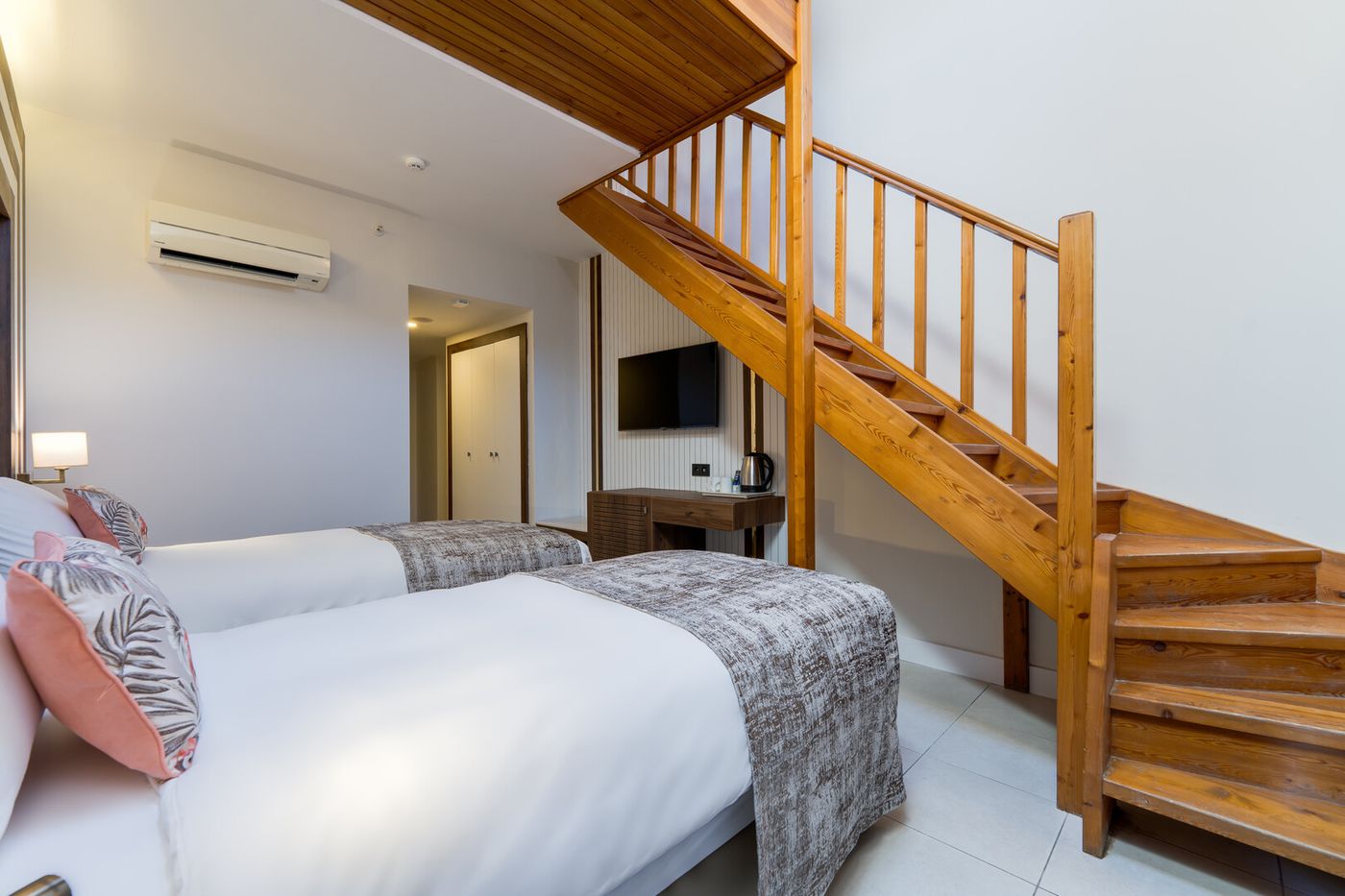 Batihan Beach Resort & Spa