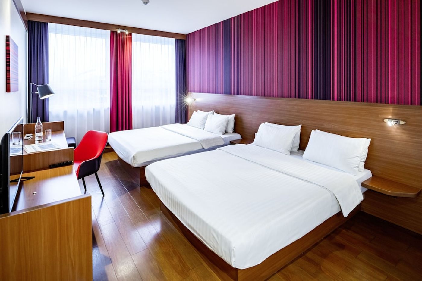 expedia-3159925-8