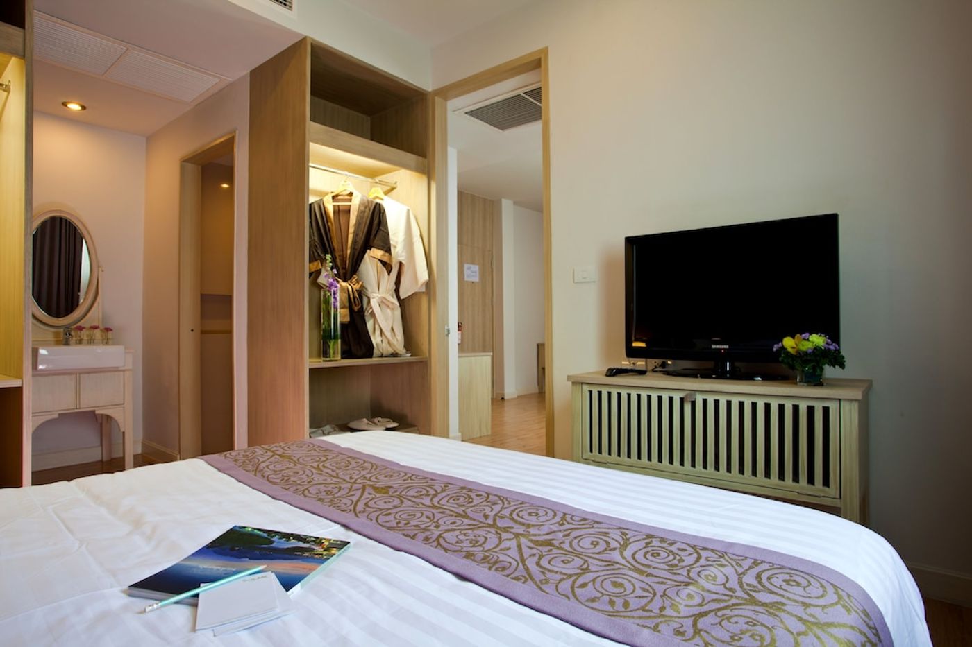 expedia-3162841-11