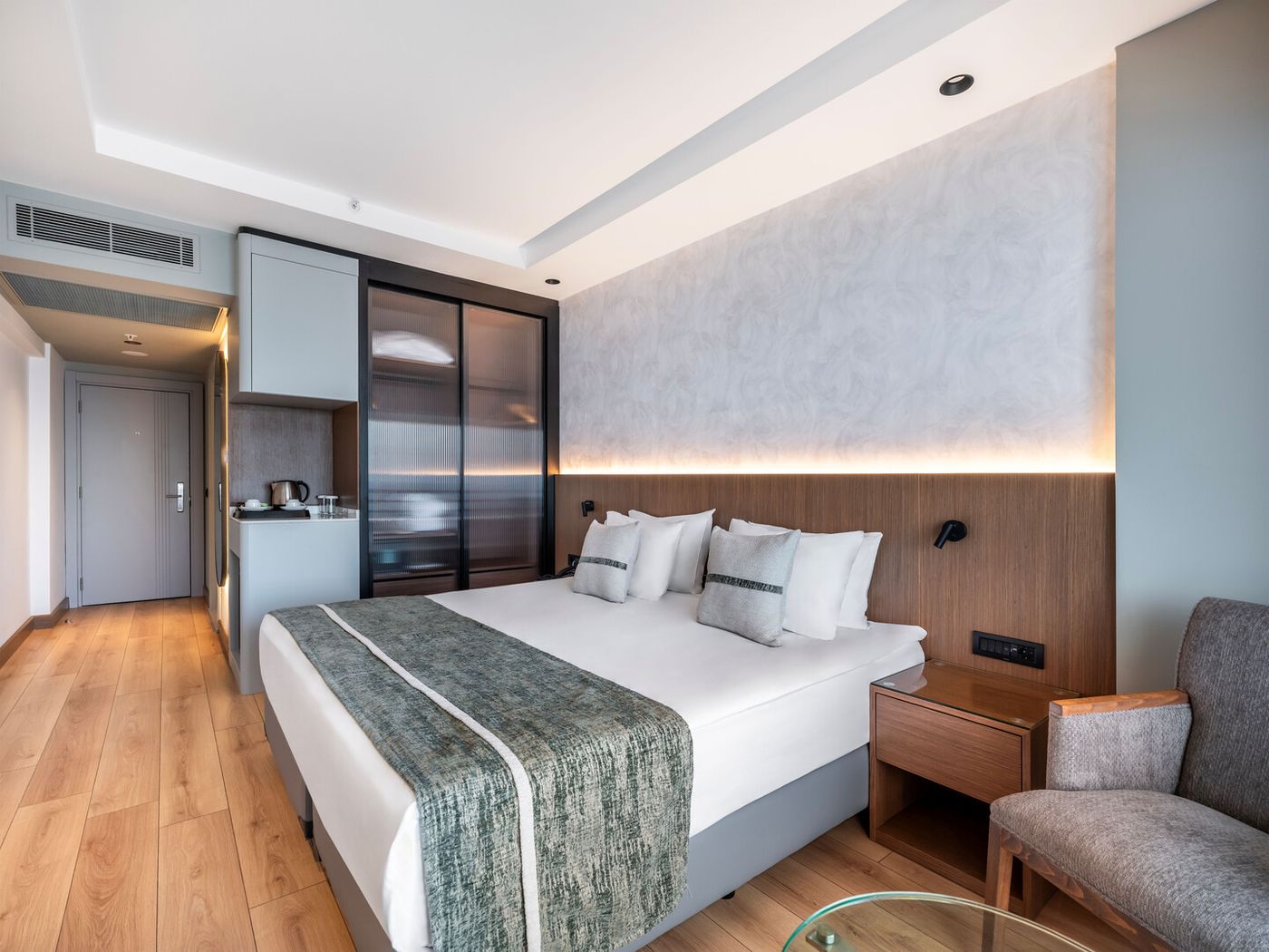 Korumar Deluxe Hotel
