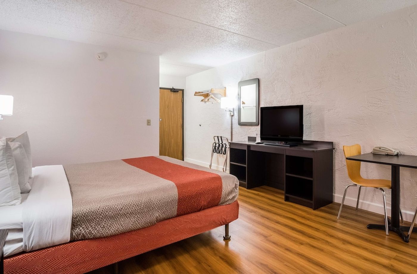 expedia-3162041-5