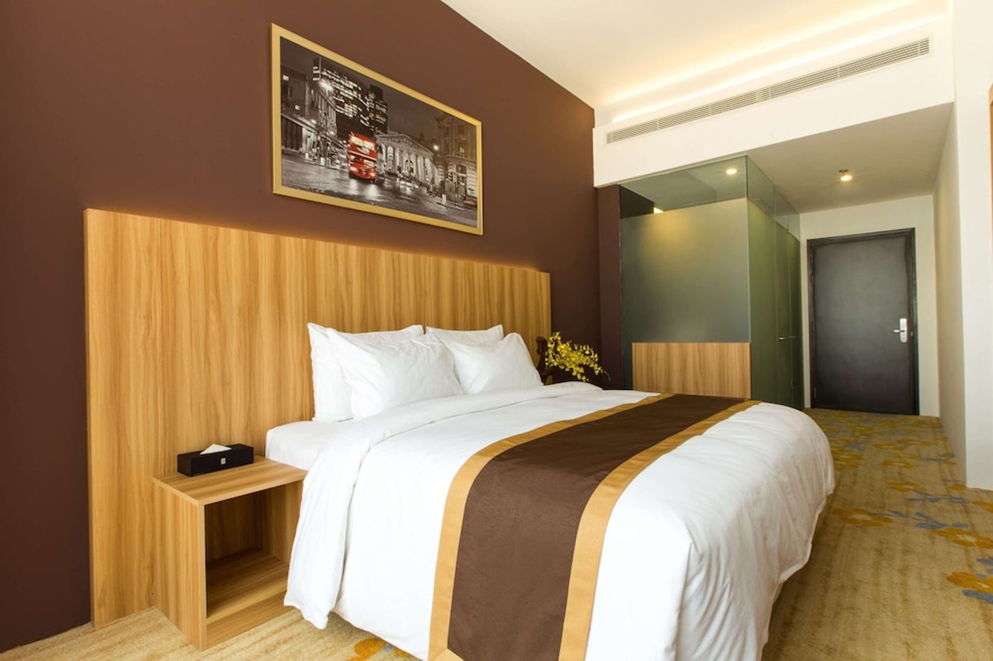 expedia-3165680-29