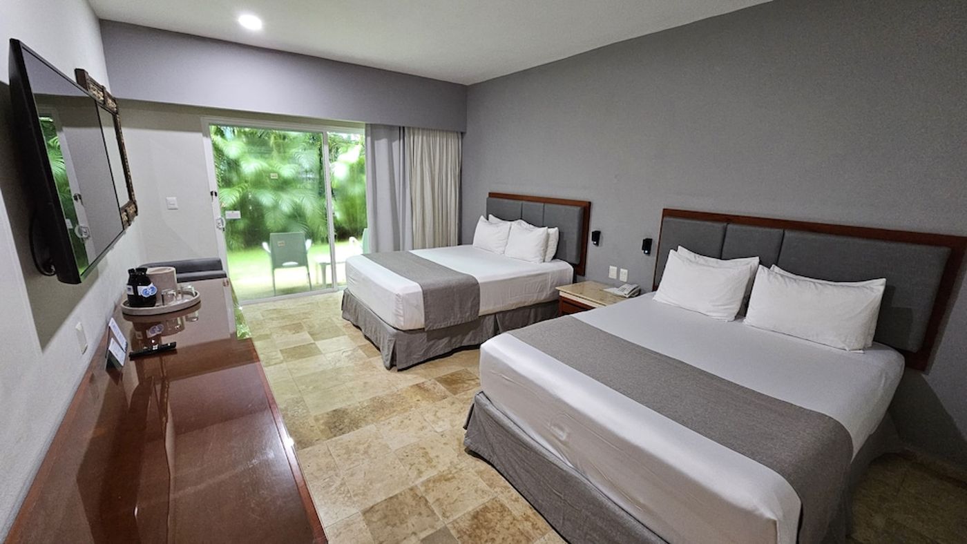expedia-3166541-21