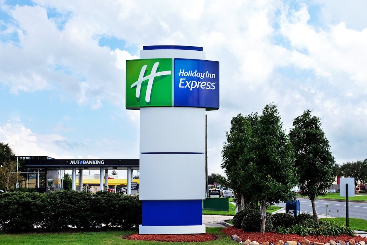 expedia-3163612-1
