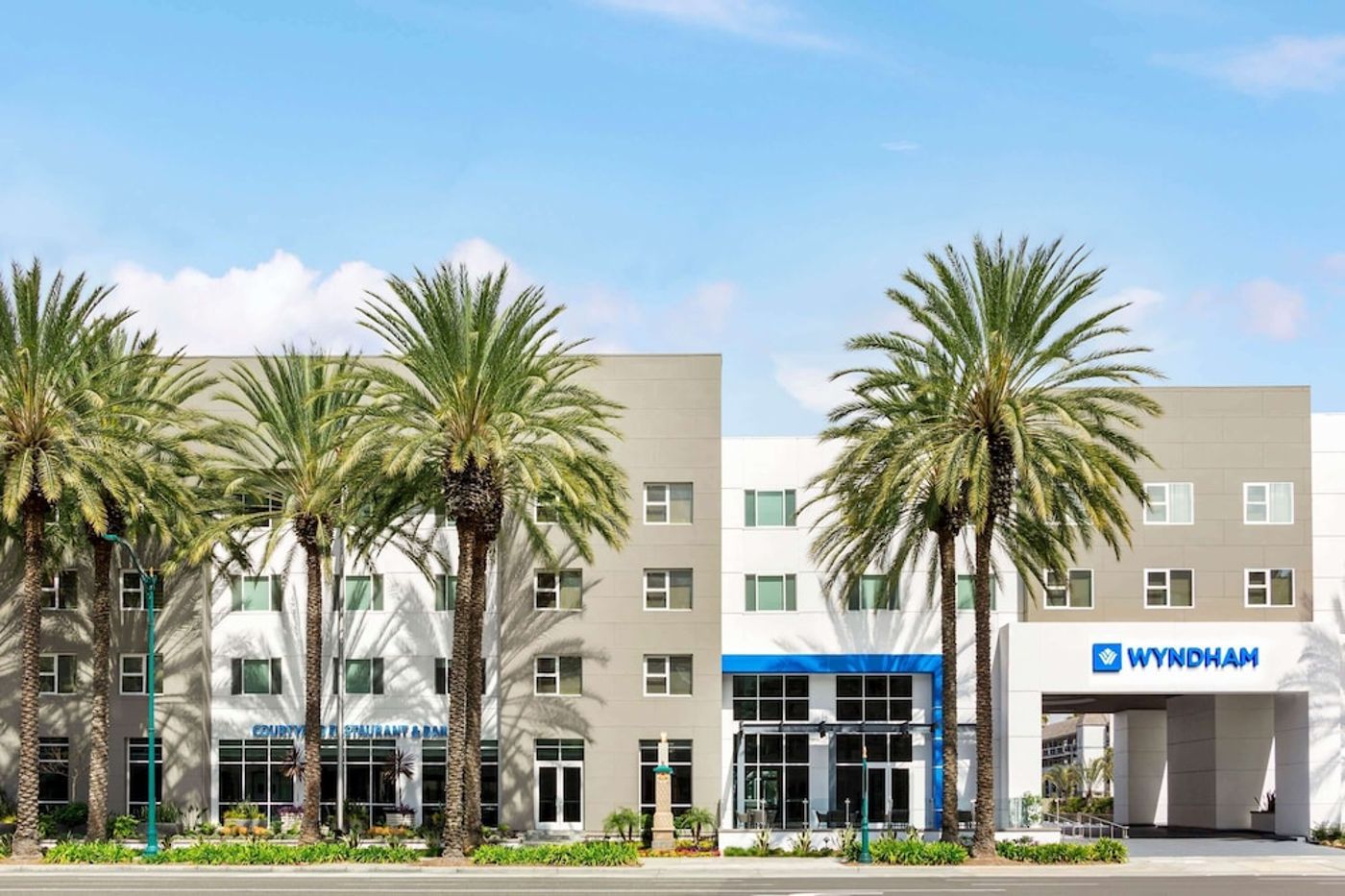 expedia-3166505-4