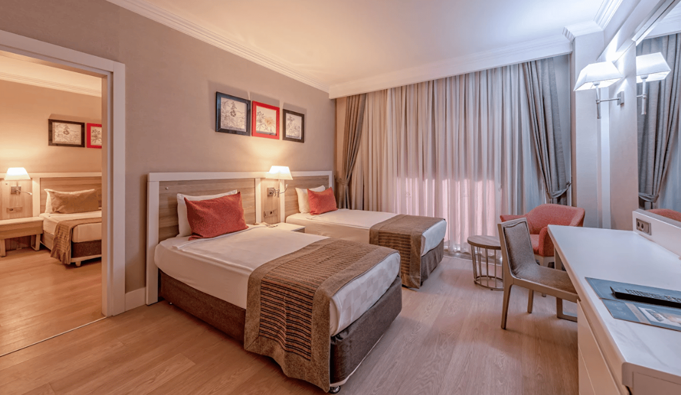 Port River Hotel & Spa - 02/07