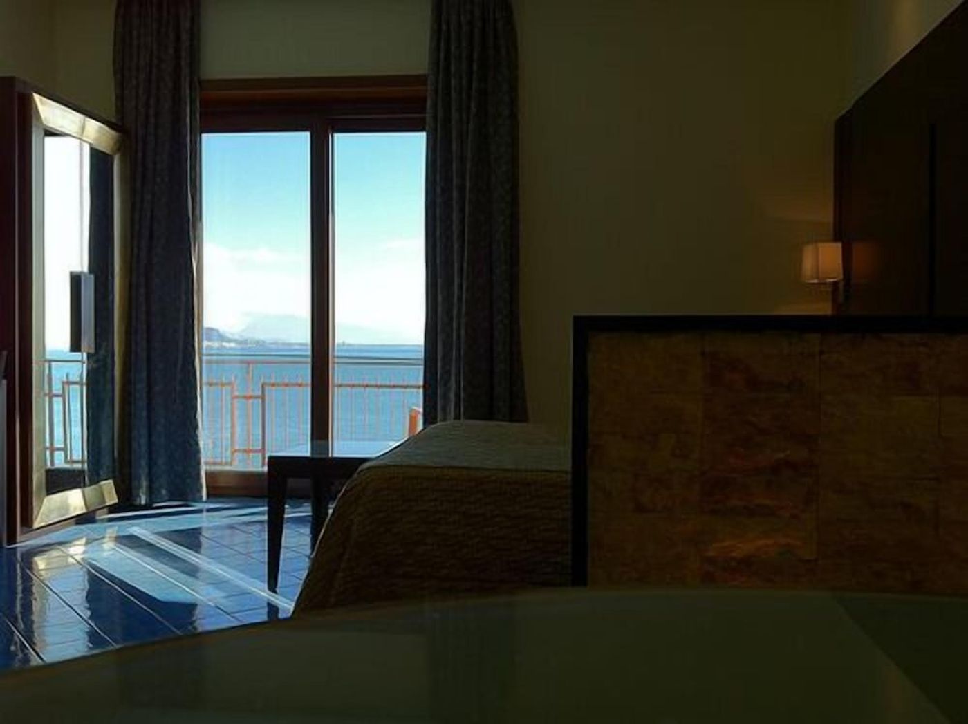 expedia-3166420-4