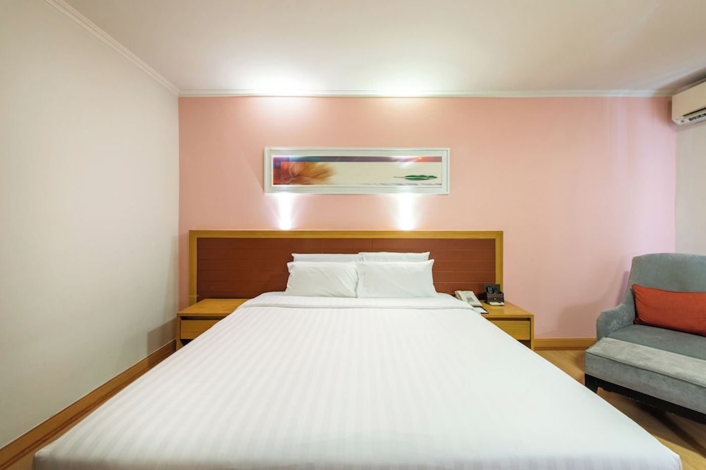 expedia-3162850-27