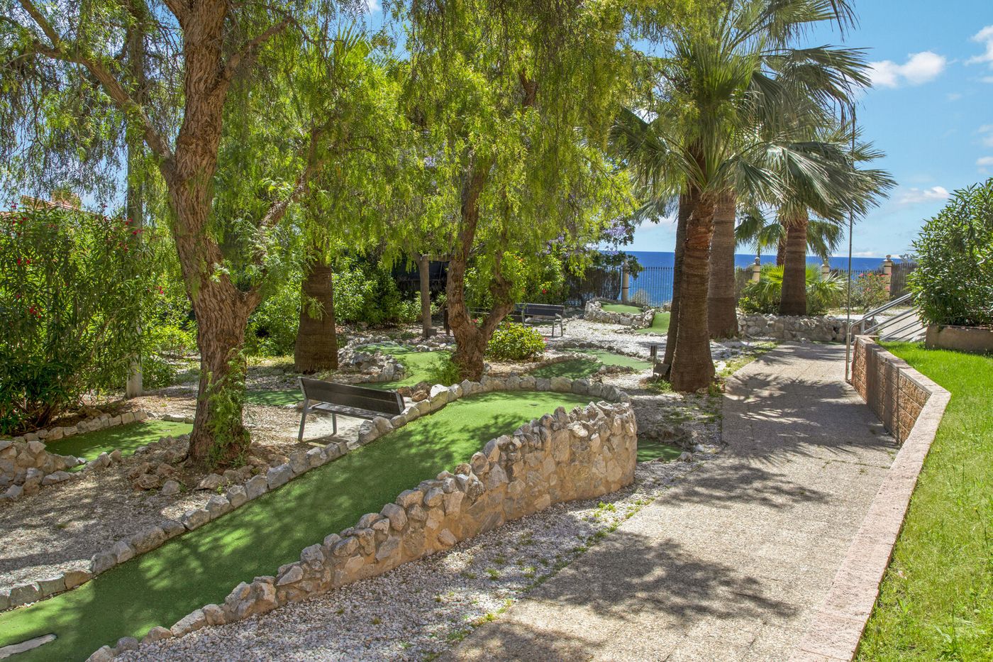 30.06.26 Holiday Village