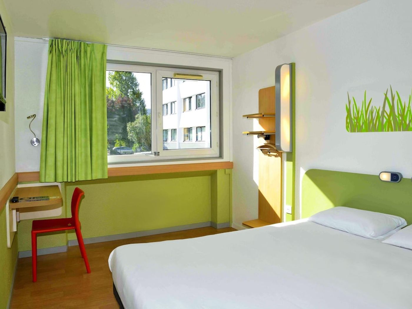 expedia-3162955-16