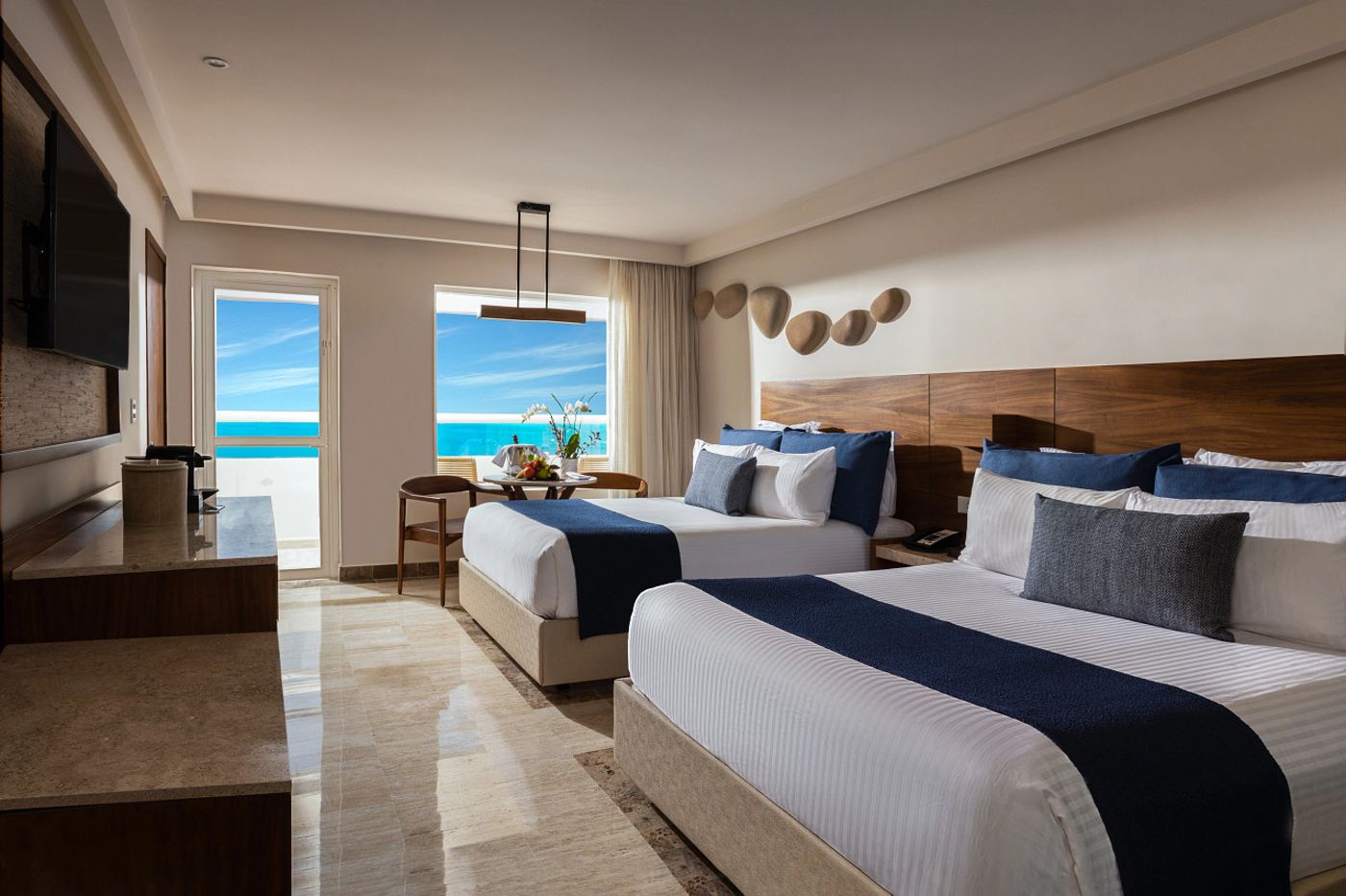  Dreams Sands Cancun Resort & Spa 27.08