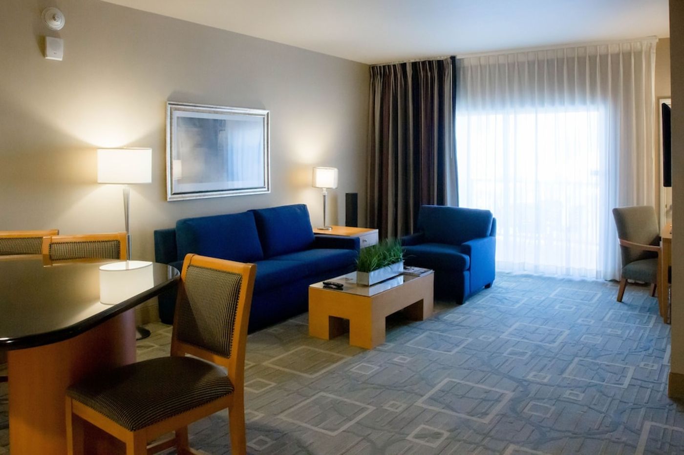 expedia-3159418-24
