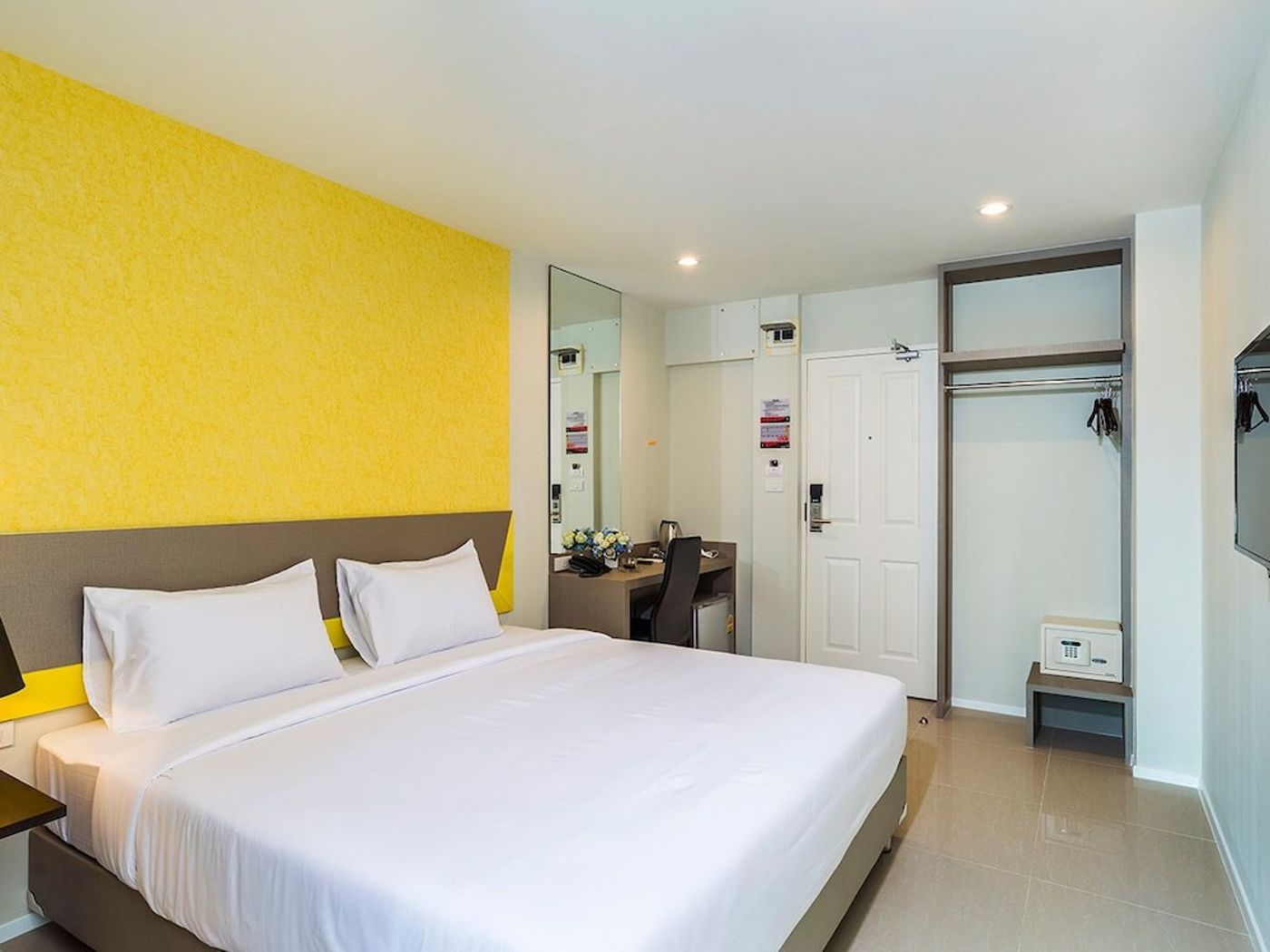 expedia-3159727-30
