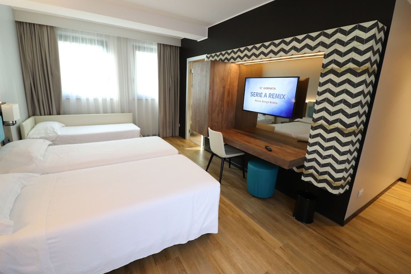 expedia-3159903-24