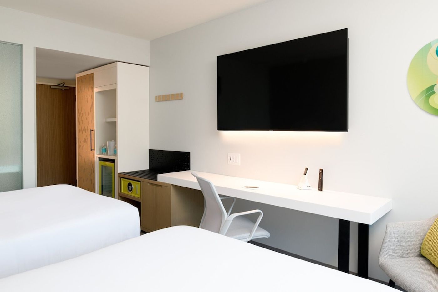 expedia-3158623-24