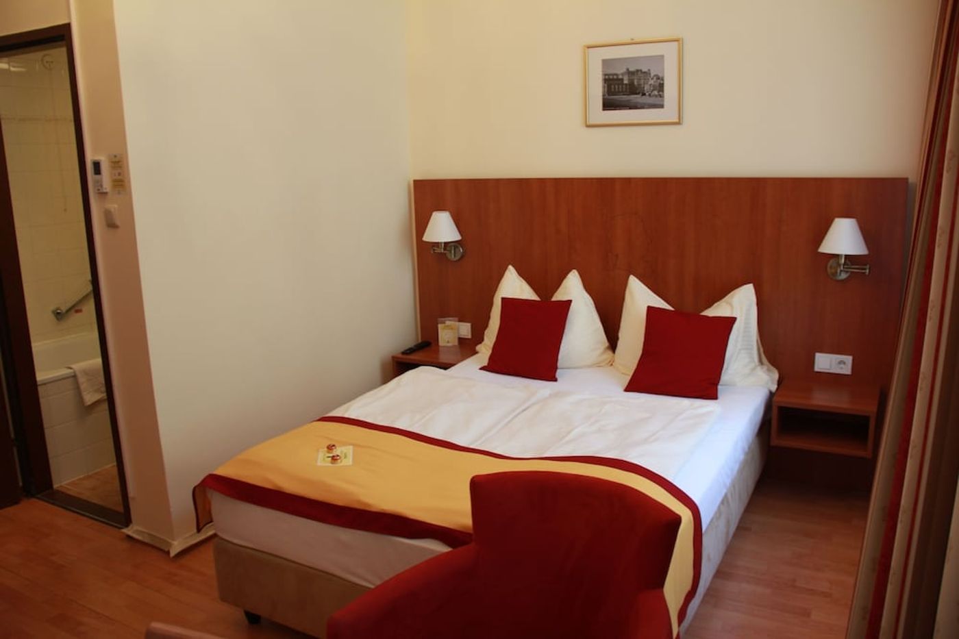 expedia-3054347-25