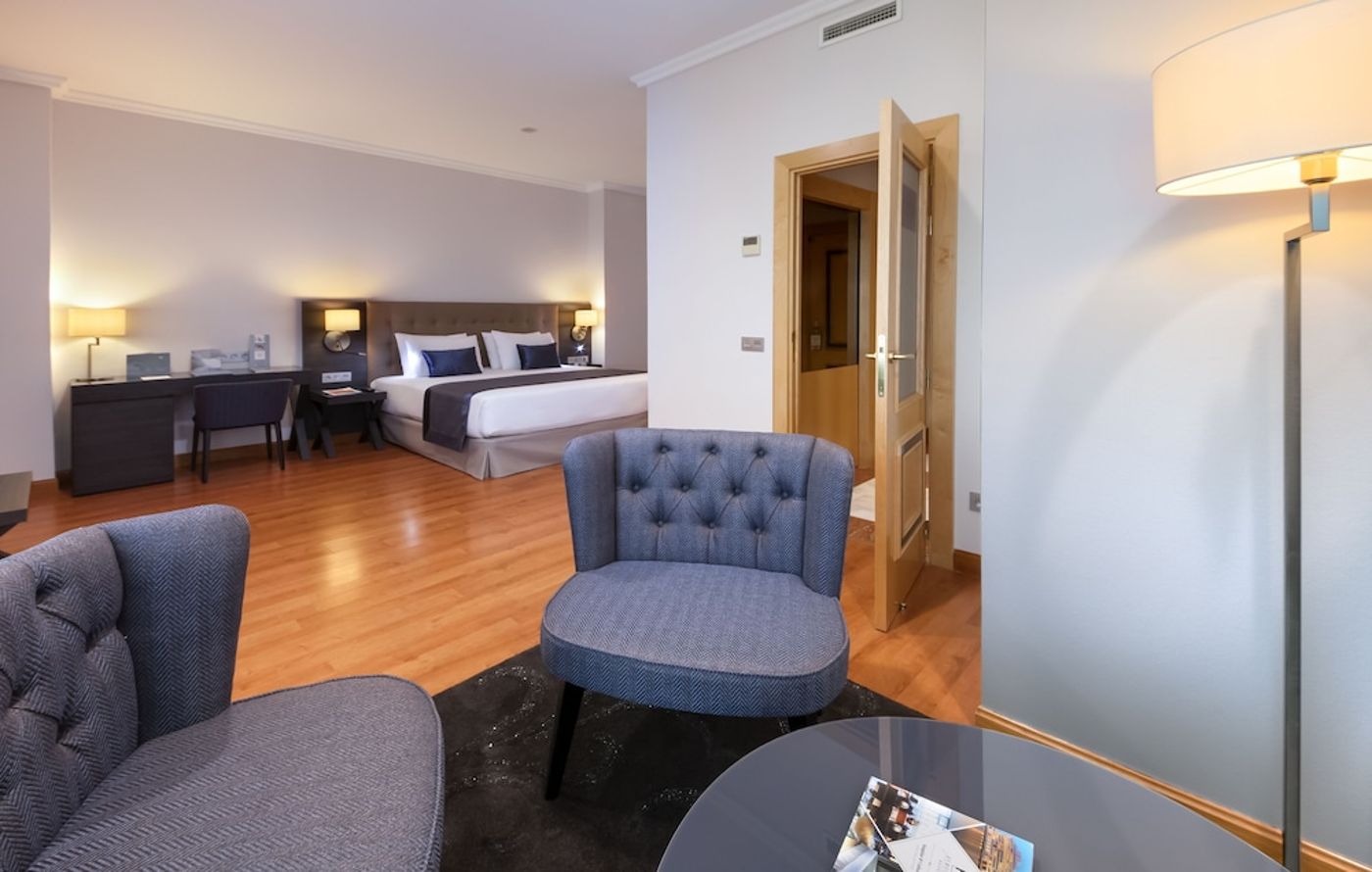 expedia-3165086-25