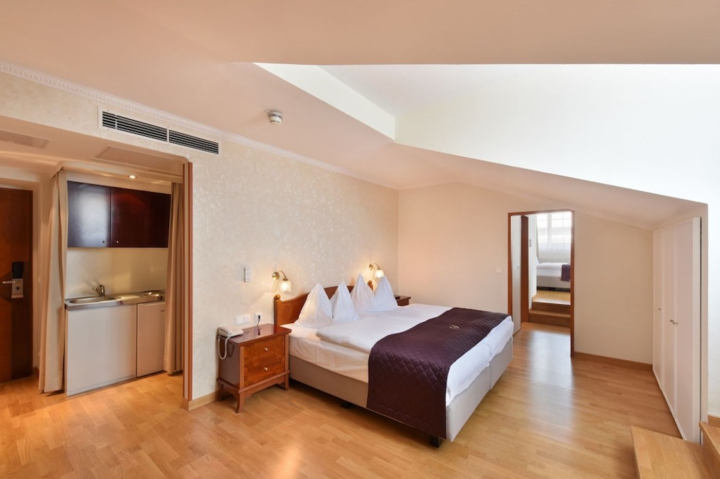 expedia-3164736-8