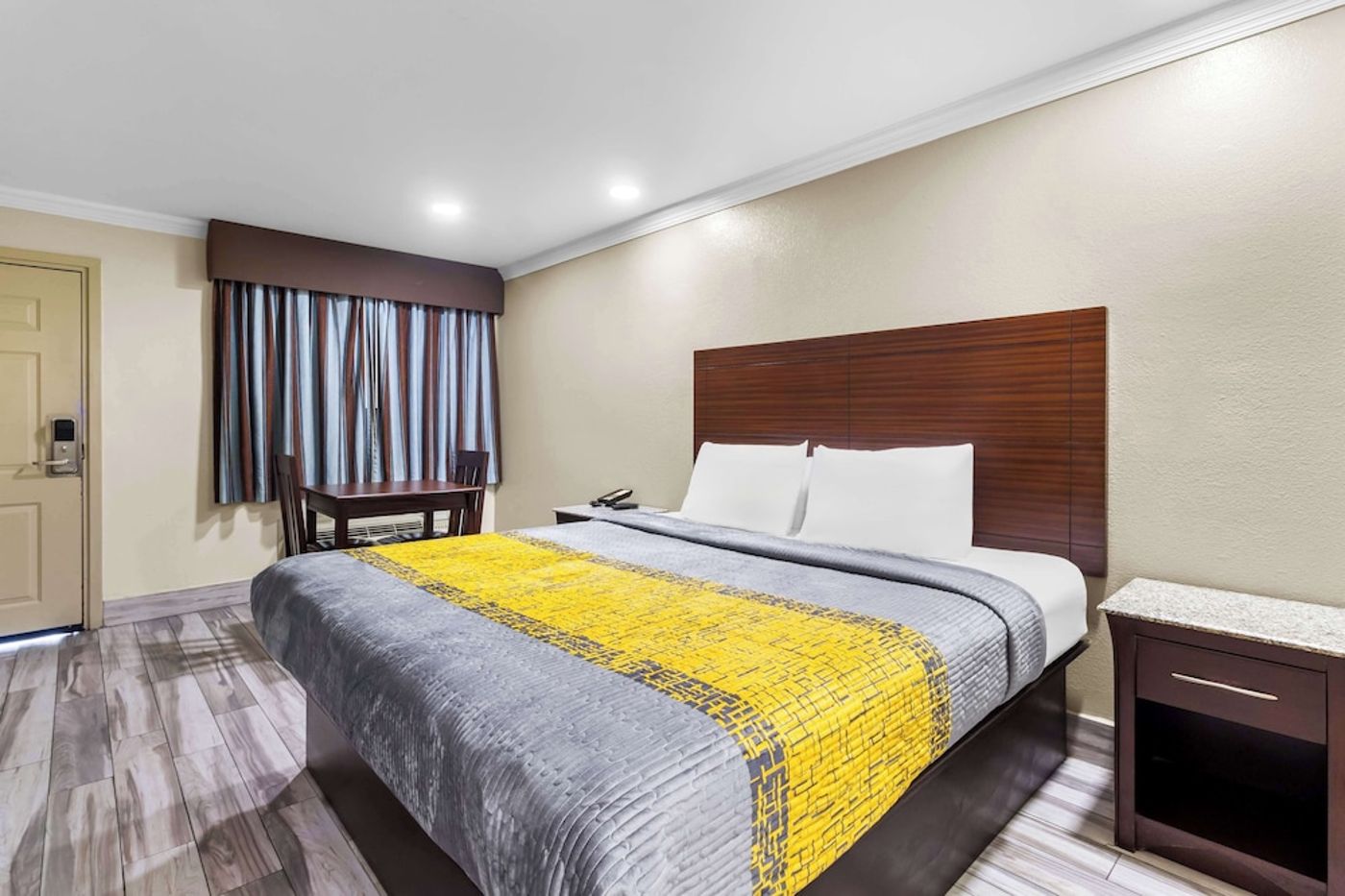 expedia-3160688-13