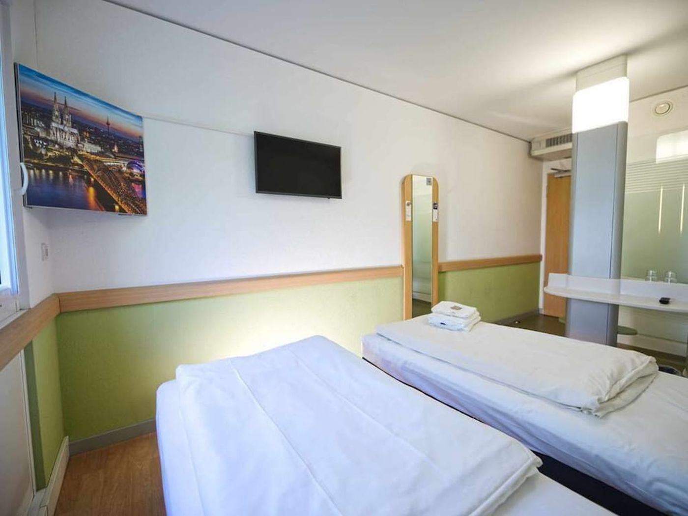 expedia-3159772-11