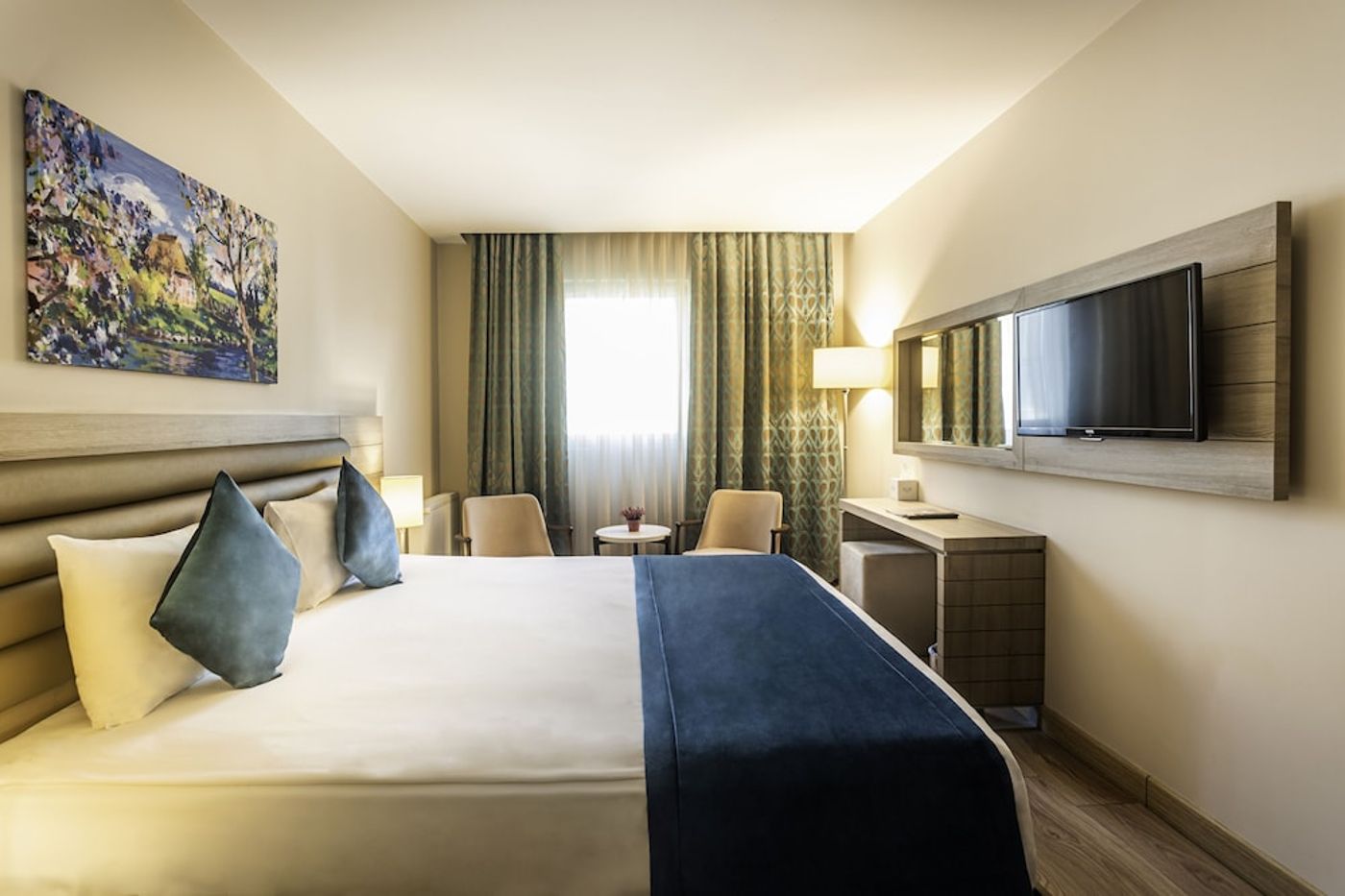 expedia-3161878-14