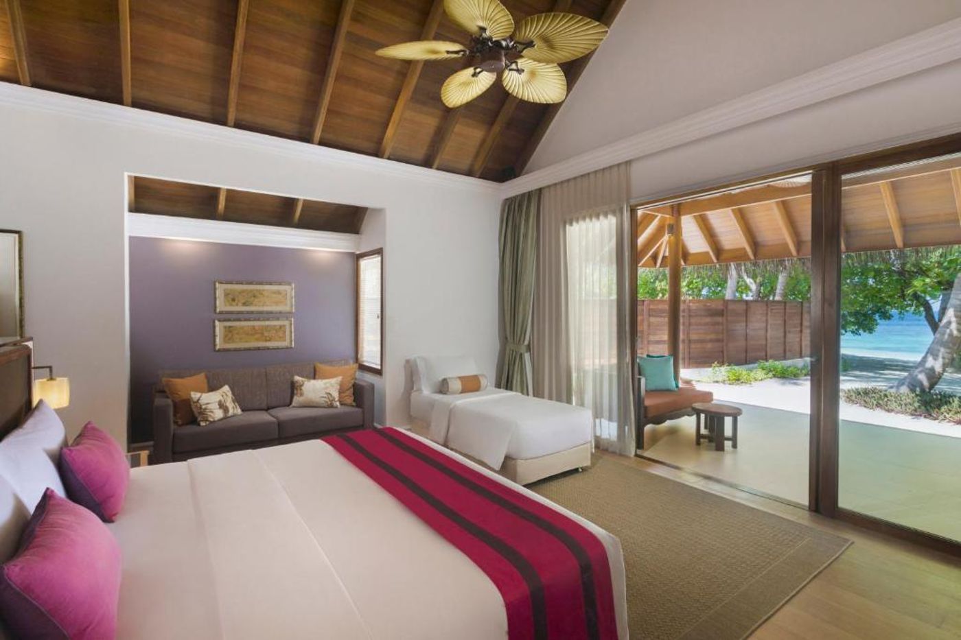 Dusit Thani Maldives 08.07