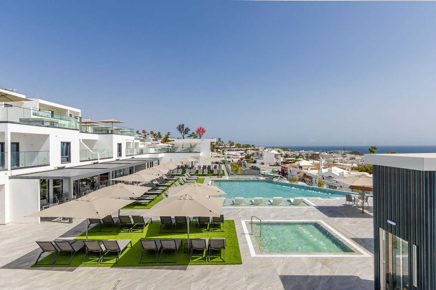 ROYAL ATLANTICO