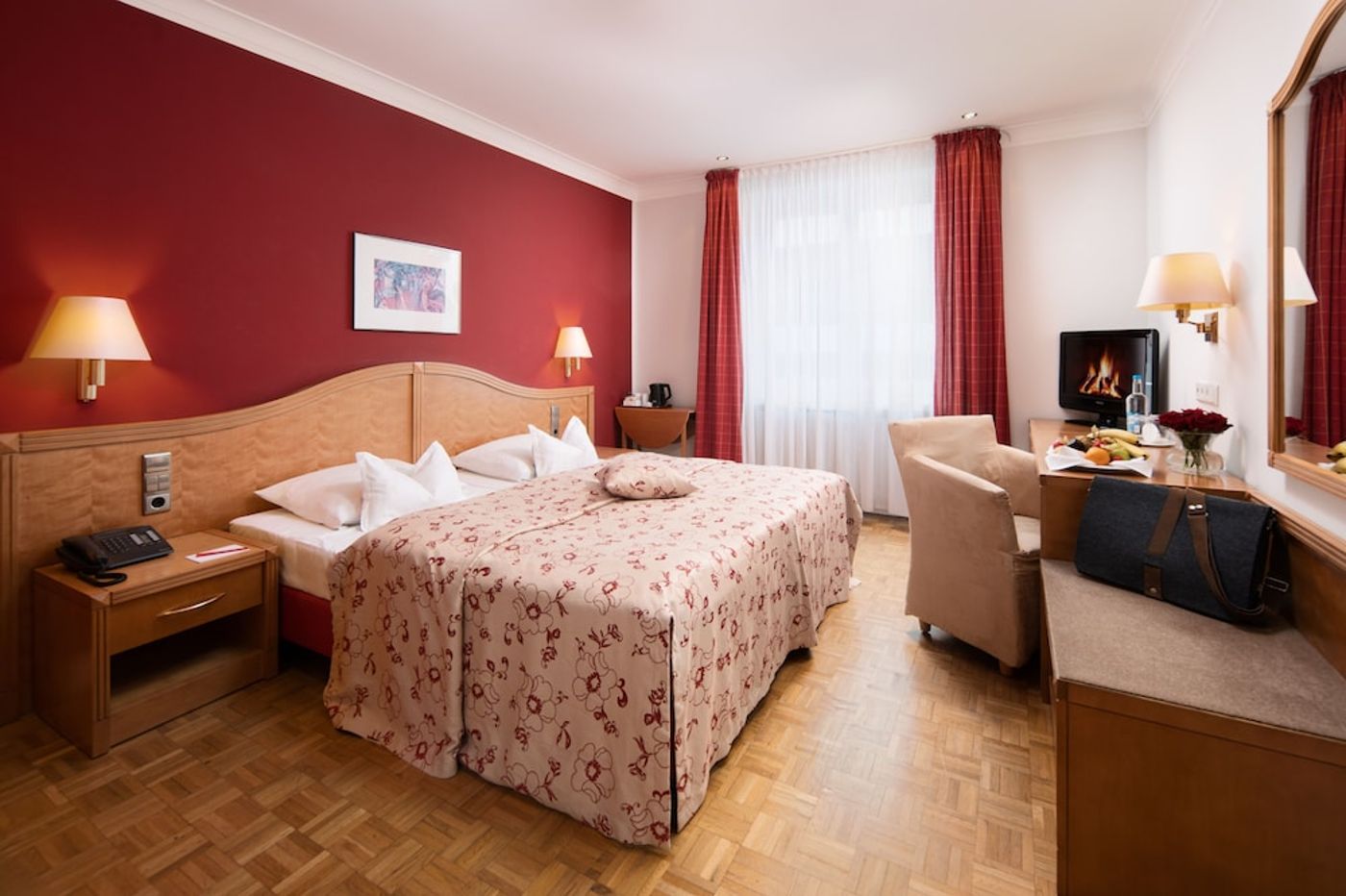 expedia-3165519-24