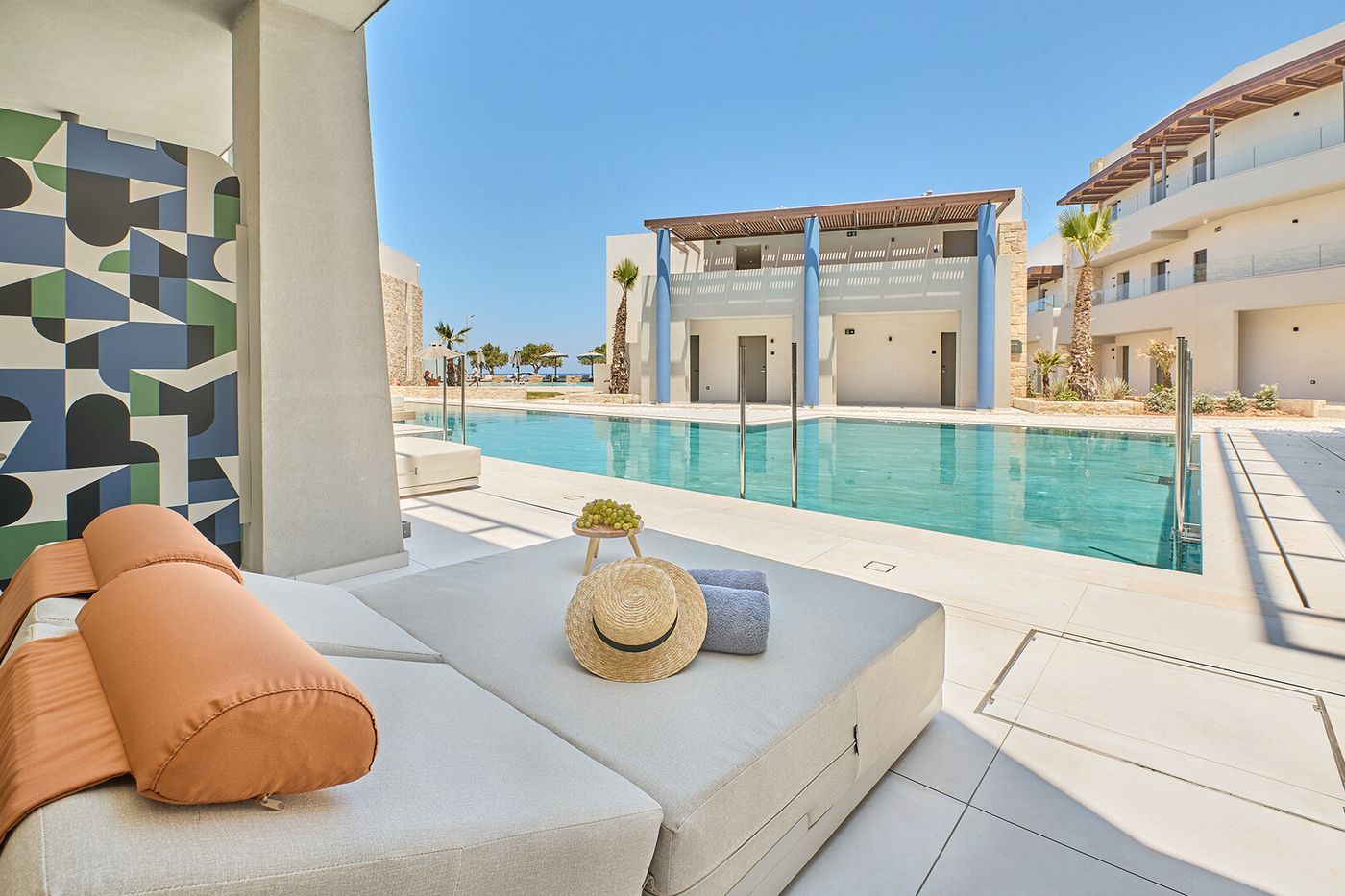 Paralos Kosta Alimia