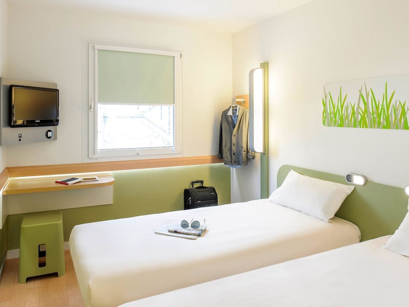 expedia-3163900-13