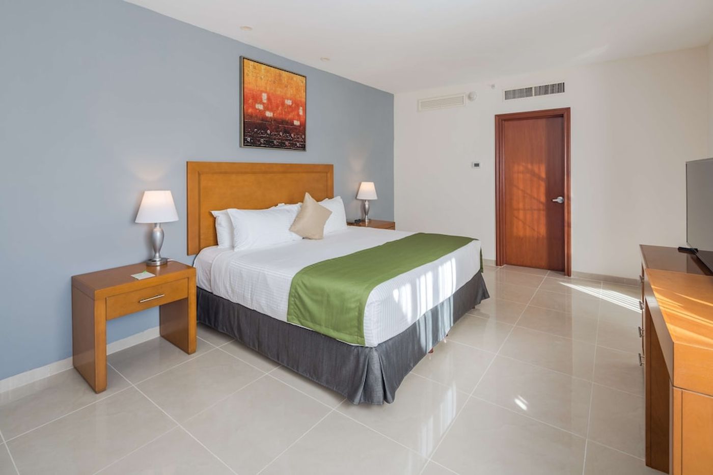 expedia-3166539-19