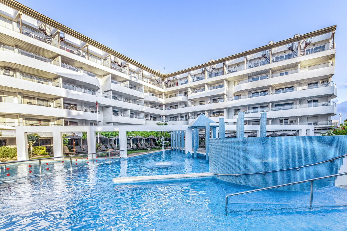 03.02.26 Ona Garden Lago