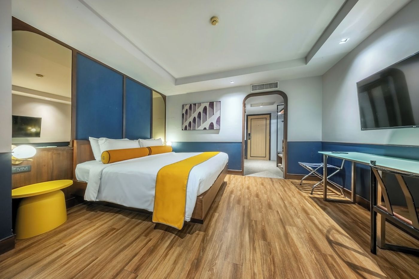 expedia-3165074-30