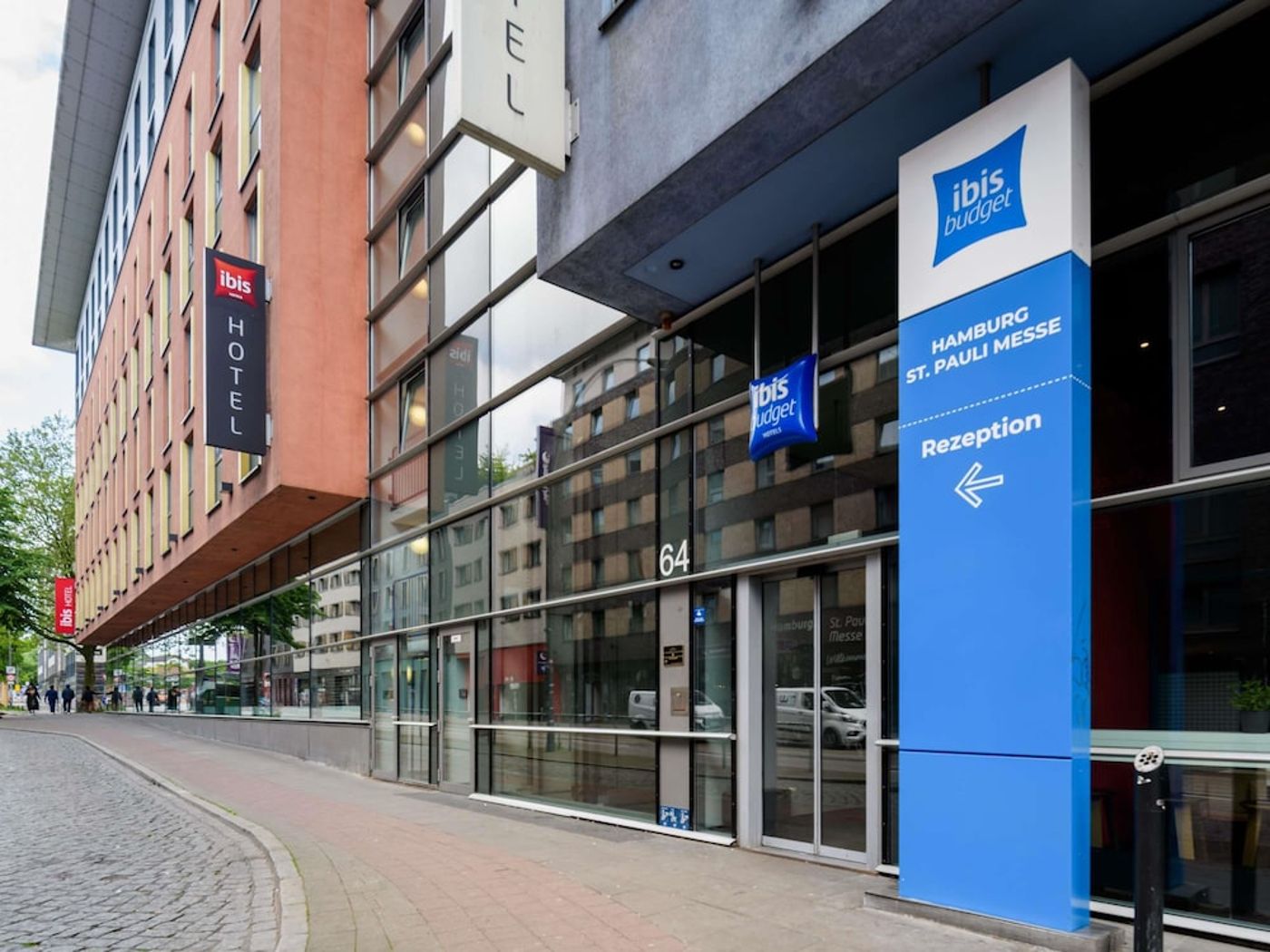expedia-3166072-4