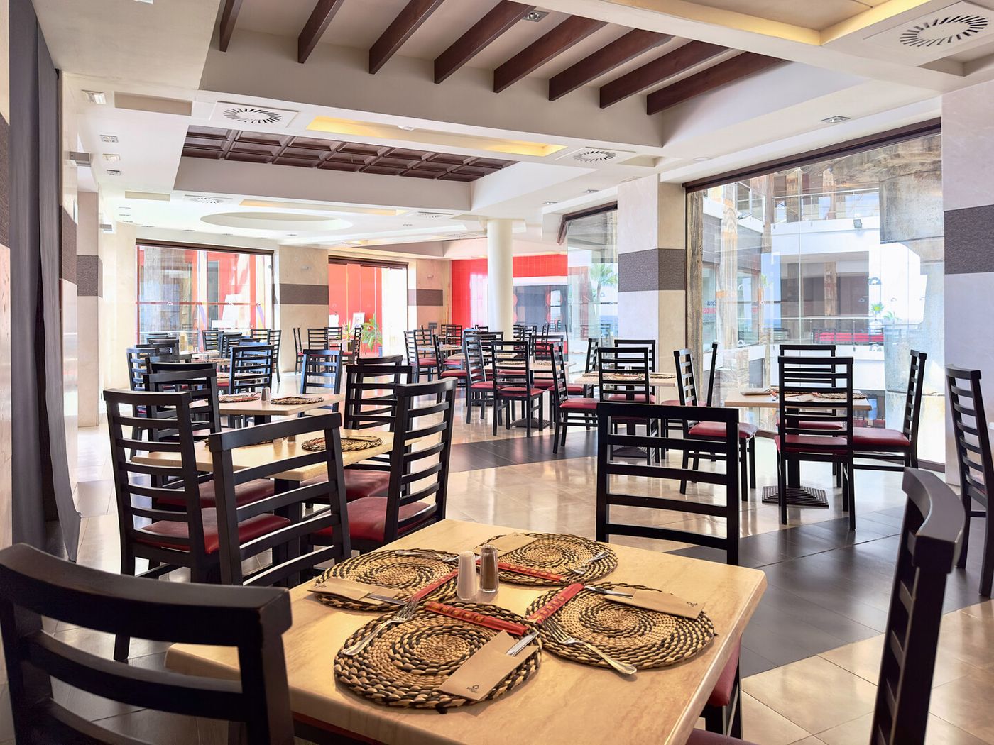 21.04.26 Holiday World Polynesia