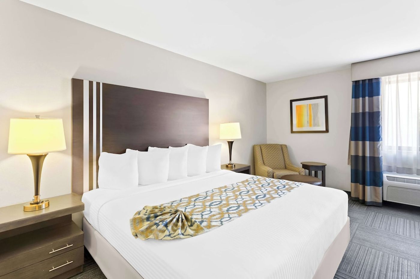expedia-3162204-25