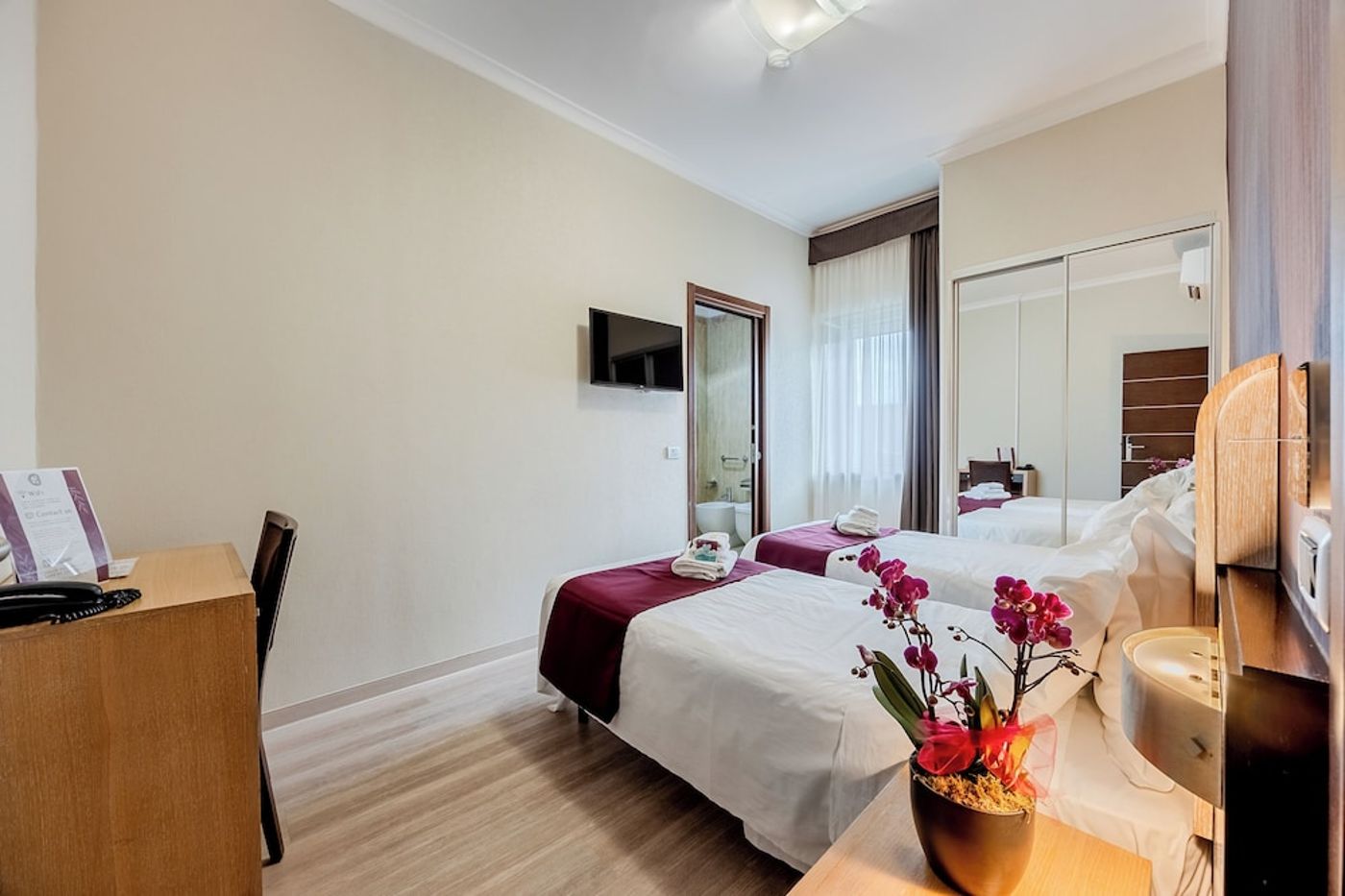 expedia-3165135-7