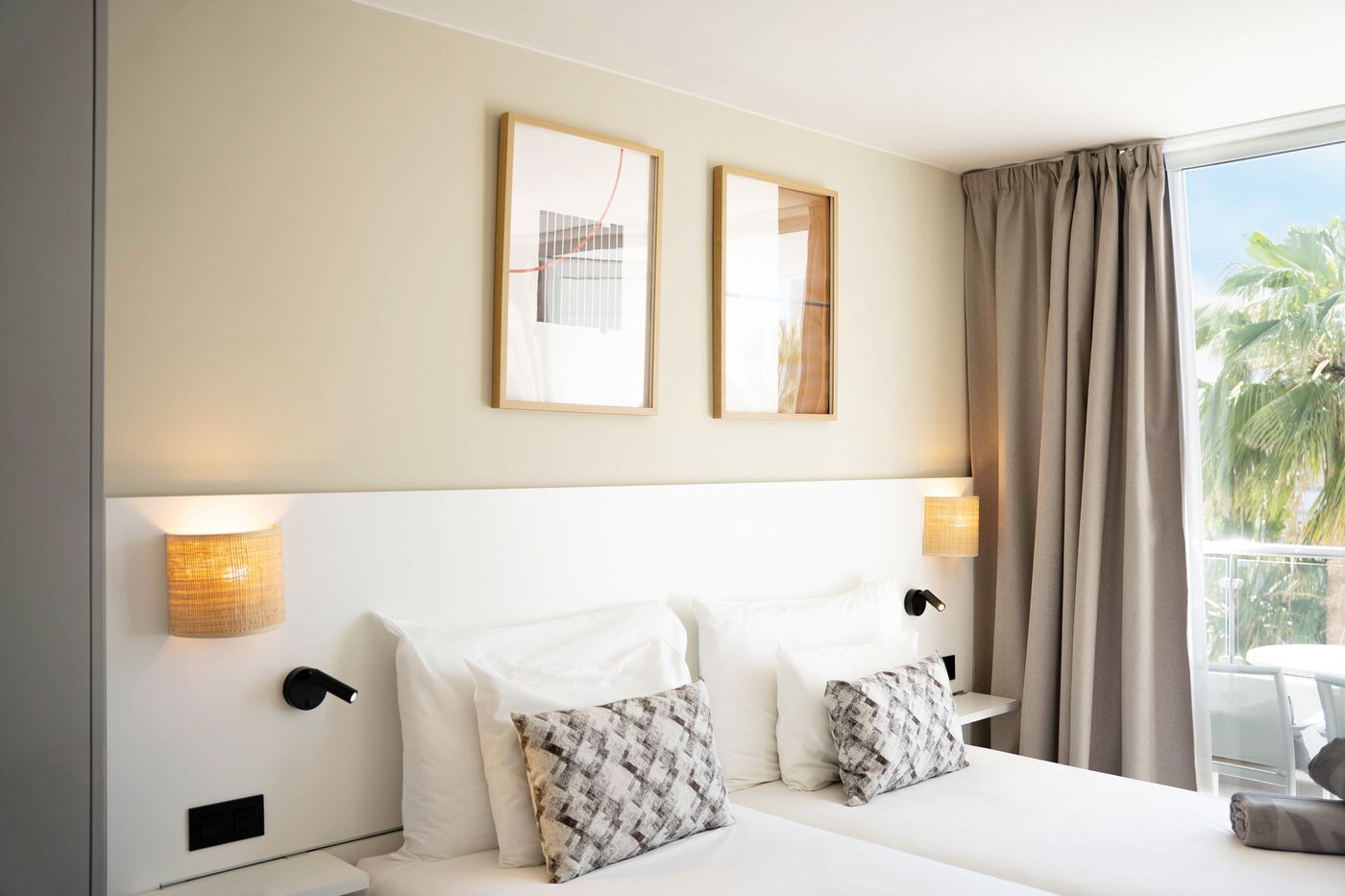 24.03.26 CORAL OCEAN VIEW JUNIOR SUITE