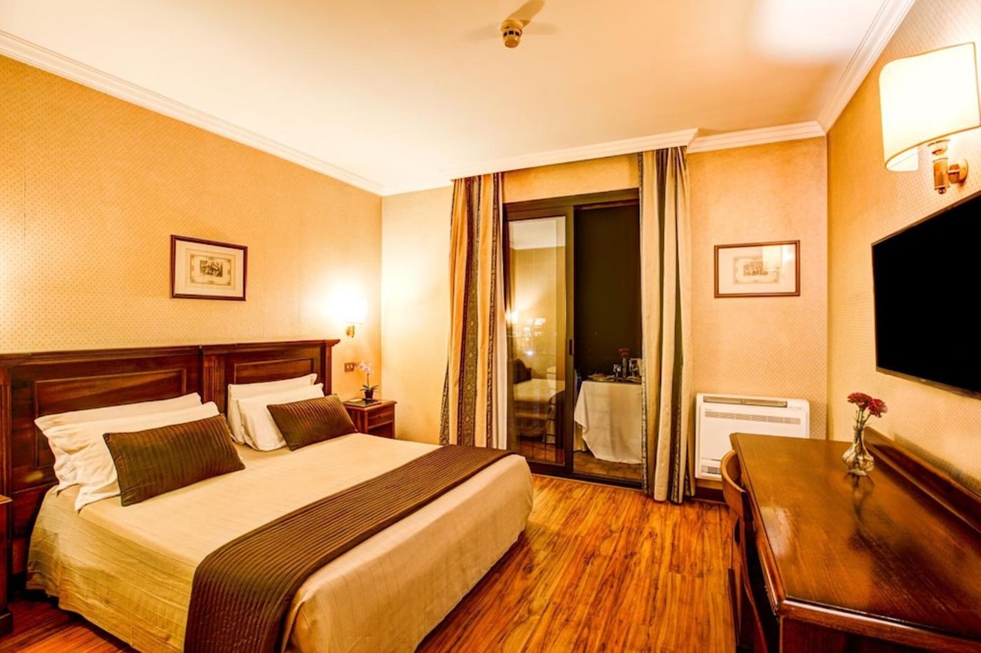 expedia-3163647-15