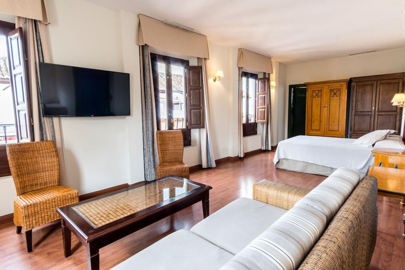 expedia-3166026-8