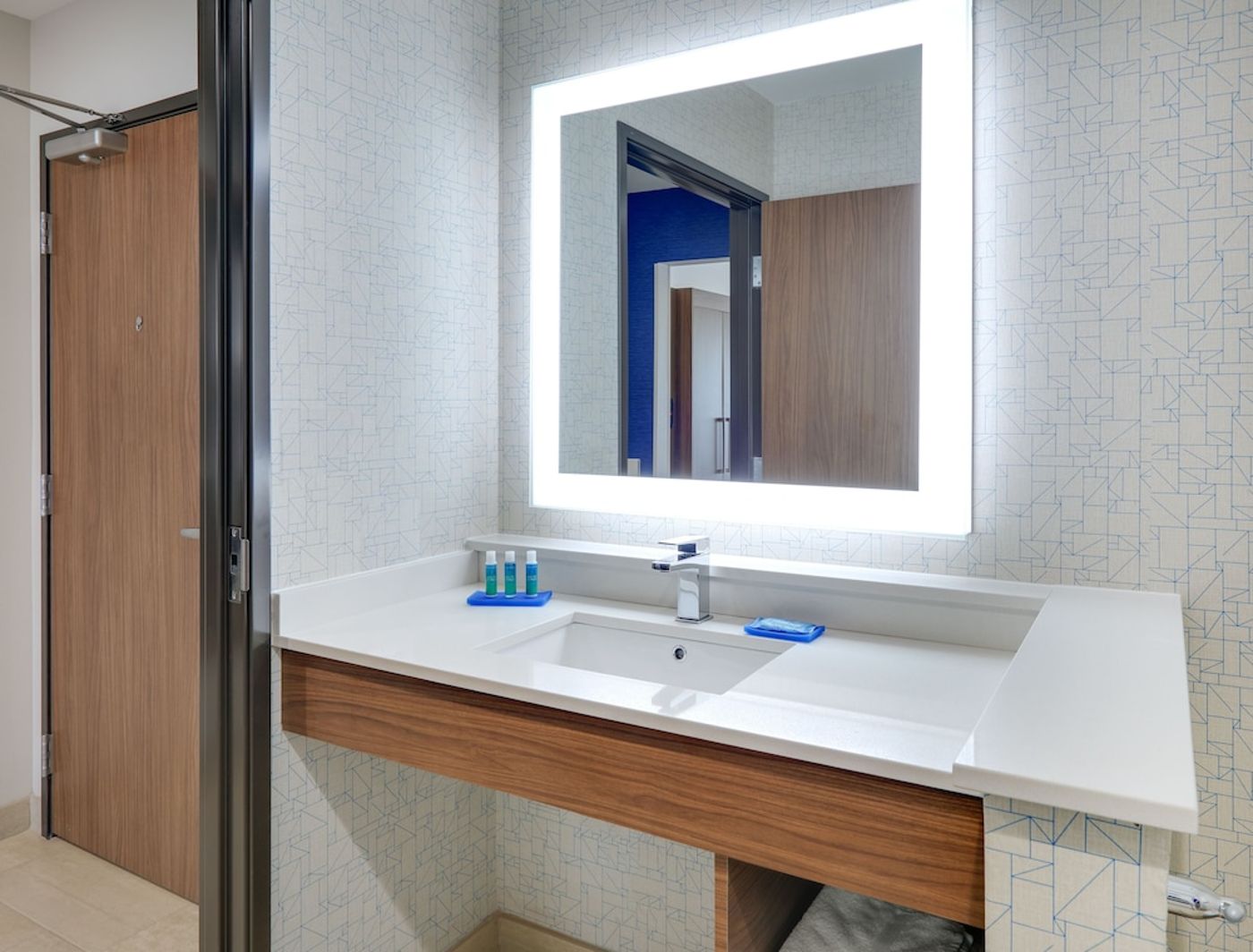 expedia-3160548-16