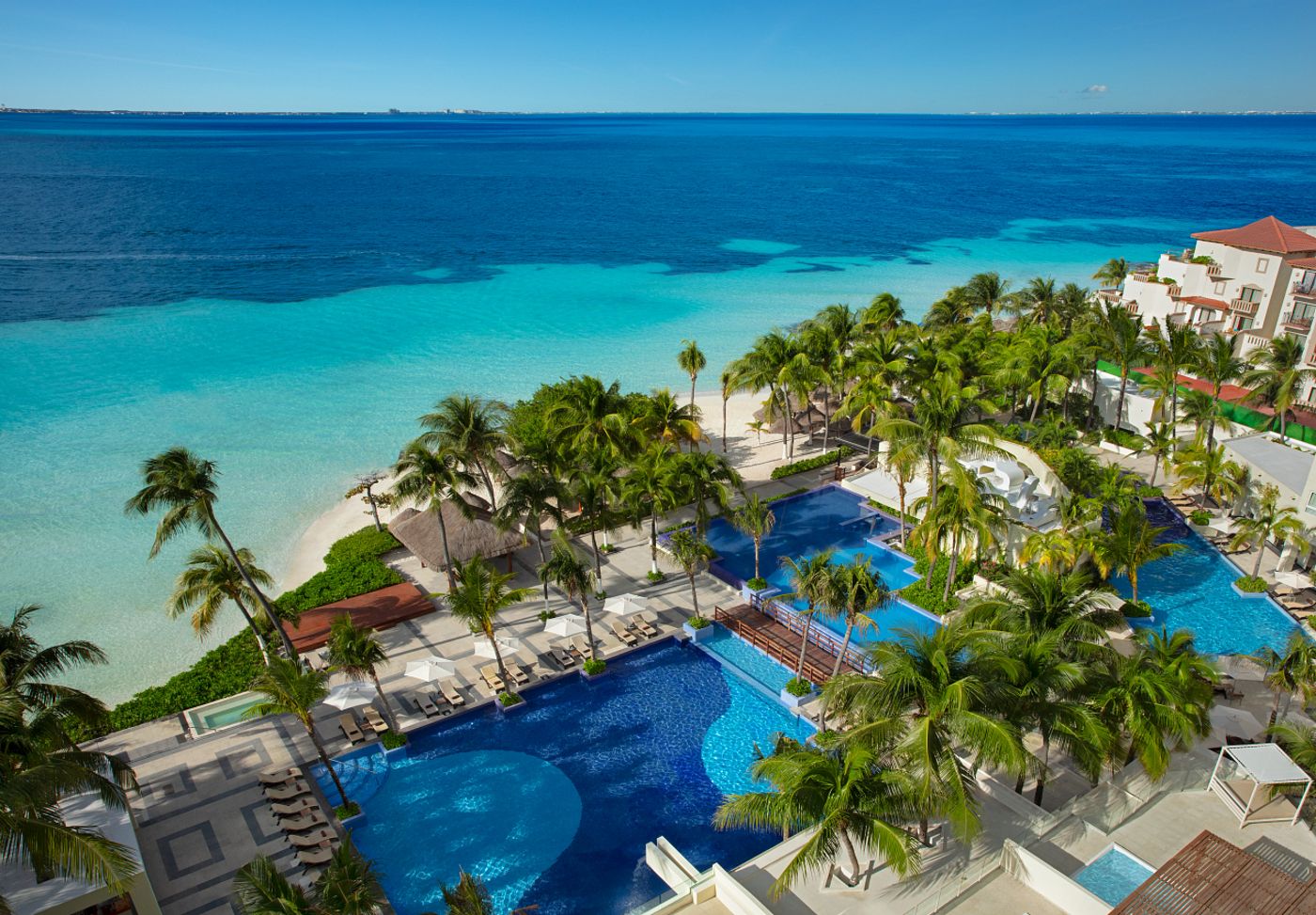  Dreams Sands Cancun Resort & Spa 27.08