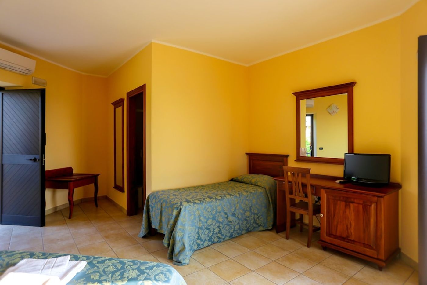 expedia-3166543-27