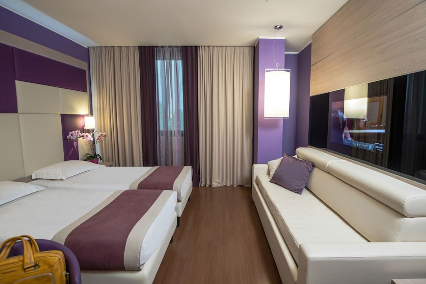 expedia-3163532-25