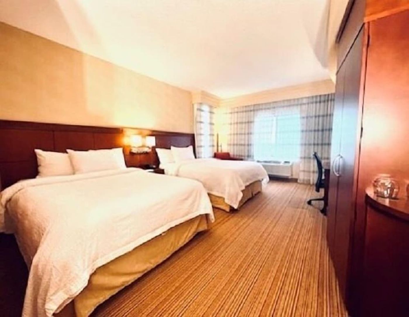 expedia-3159325-12