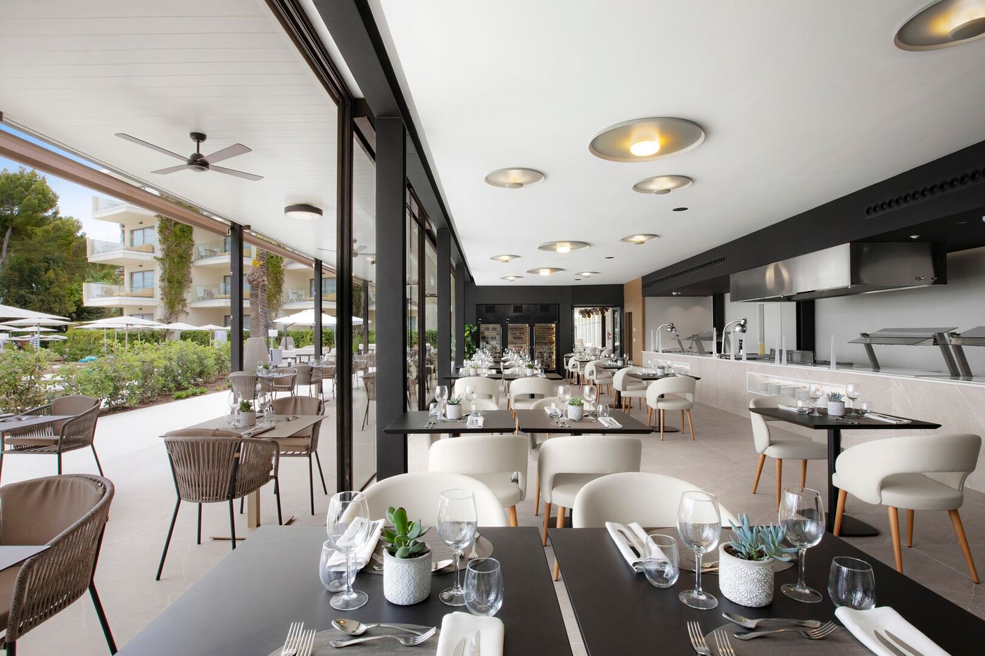 Viva Golf - Adults Only 18+