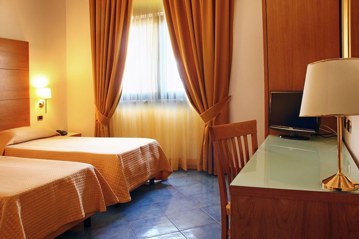 expedia-3163710-11